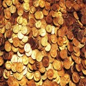Фотопечать золота и денег на натяжном потолке